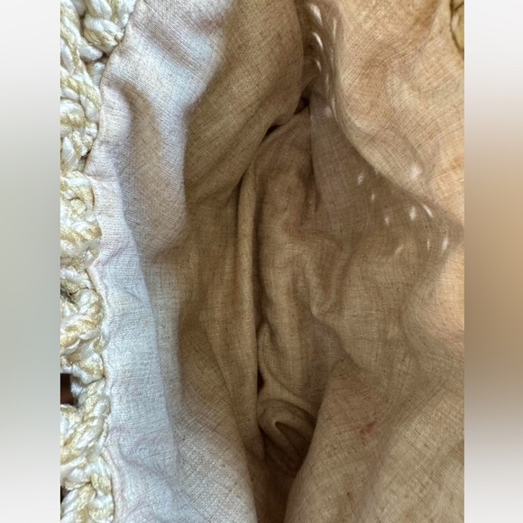 Vintage Cream Crotchet Bag with Wooden Handles - Picture 5 of 5